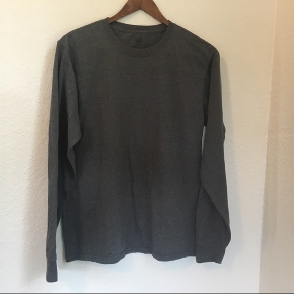 FREE w Purchase NWOT Gray long sleeve tee sz small - Picture 1 of 4
